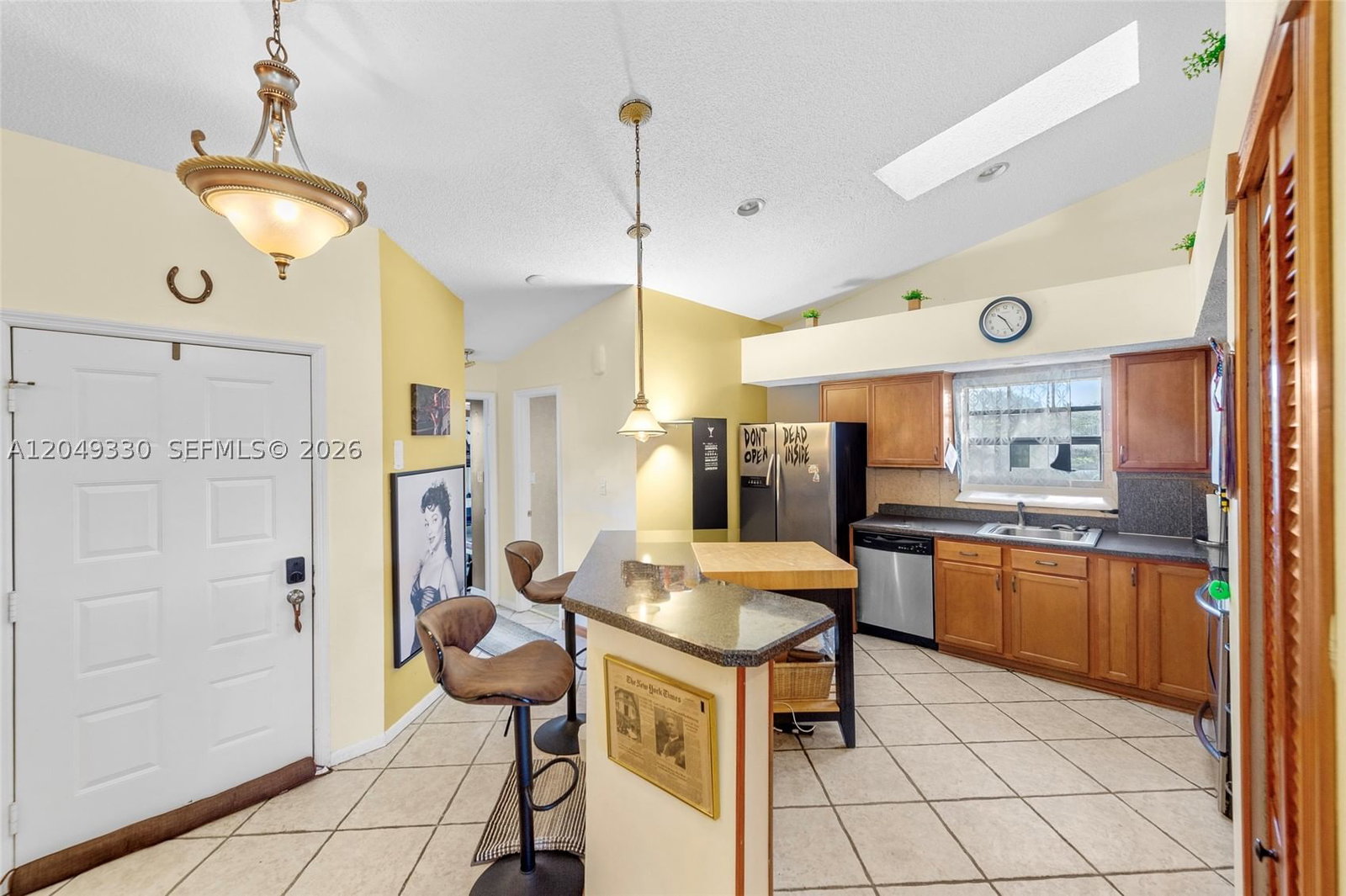 Real estate property located at 8220 Waterford Ln, Broward, Woodmont Tract 48, Tamarac, FL