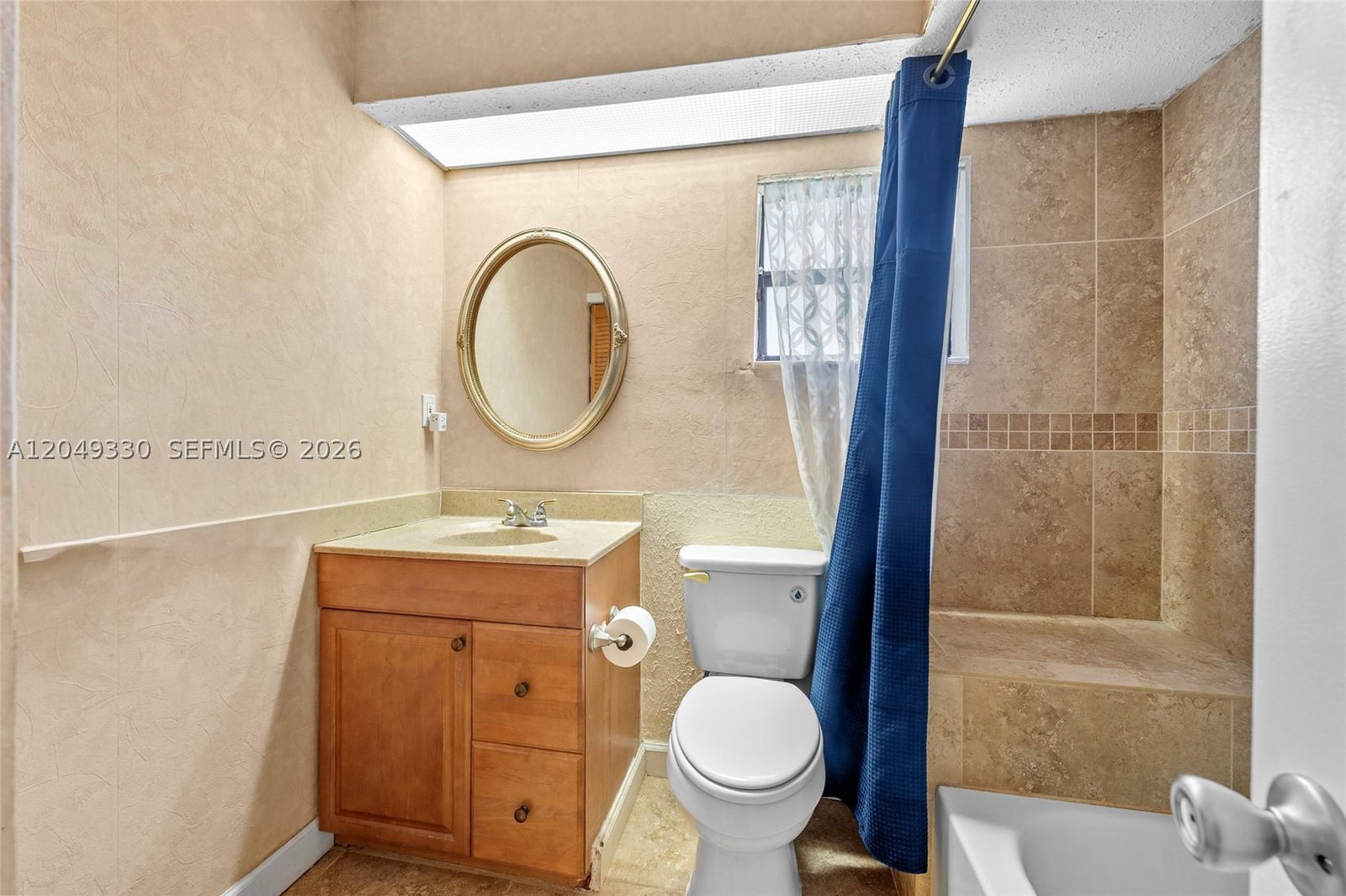 Real estate property located at 8220 Waterford Ln, Broward, Woodmont Tract 48, Tamarac, FL