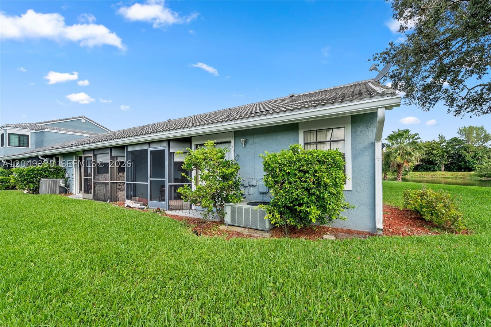 Real estate property located at 8220 Waterford Ln, Broward, Woodmont Tract 48, Tamarac, FL