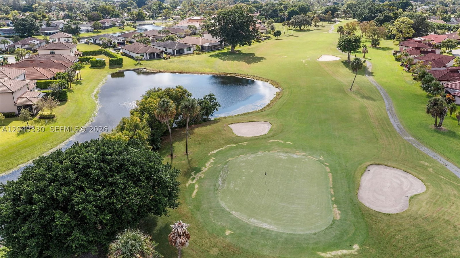 Real estate property located at 8220 Waterford Ln, Broward, Woodmont Tract 48, Tamarac, FL