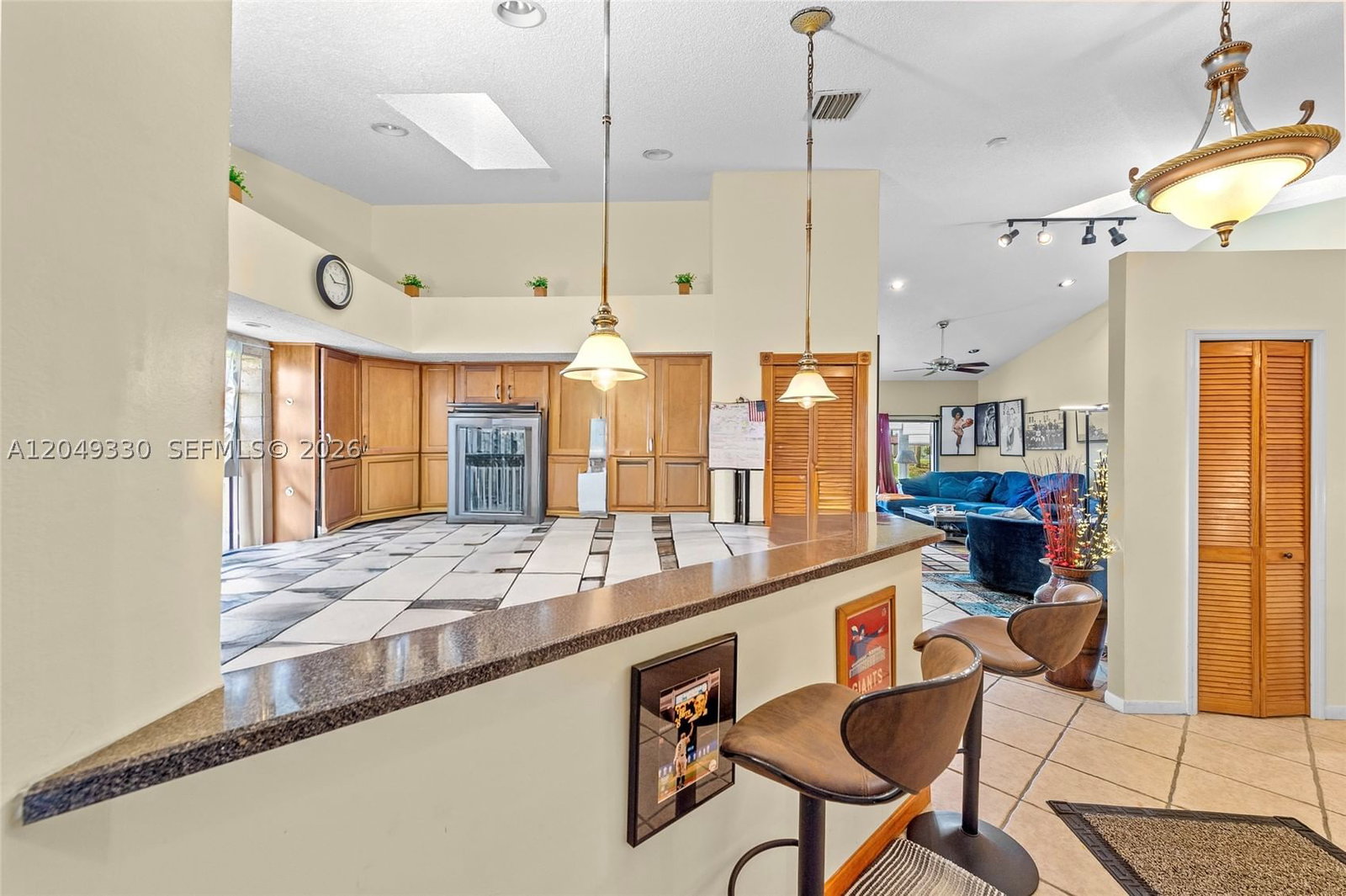 Real estate property located at 8220 Waterford Ln, Broward, Woodmont Tract 48, Tamarac, FL