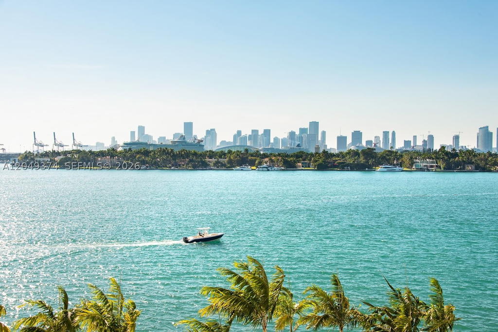 Real estate property located at 800 West Ave #631, Miami-dade, South Bay Club Condo, Miami Beach, FL
