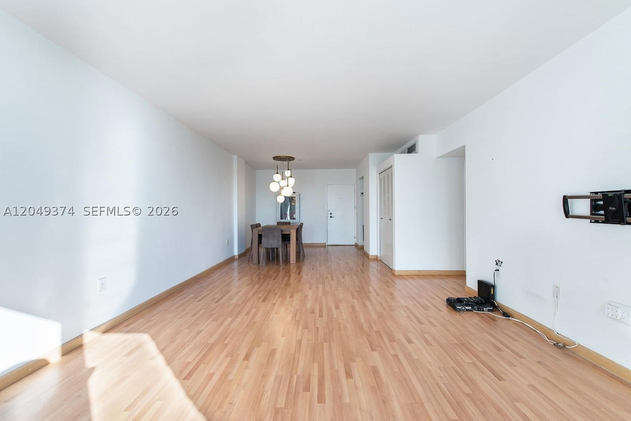 Real estate property located at 800 West Ave #631, Miami-dade, South Bay Club Condo, Miami Beach, FL