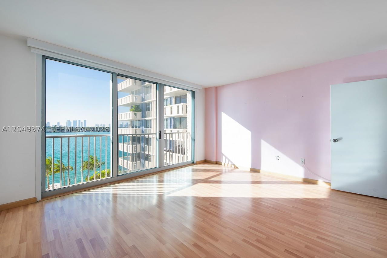 Real estate property located at 800 West Ave #631, Miami-dade, South Bay Club Condo, Miami Beach, FL