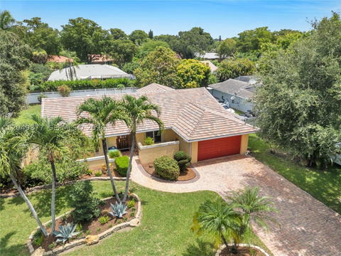 Real estate property located at 8177 1st St, Broward, Shadow Wood, Coral Springs, FL