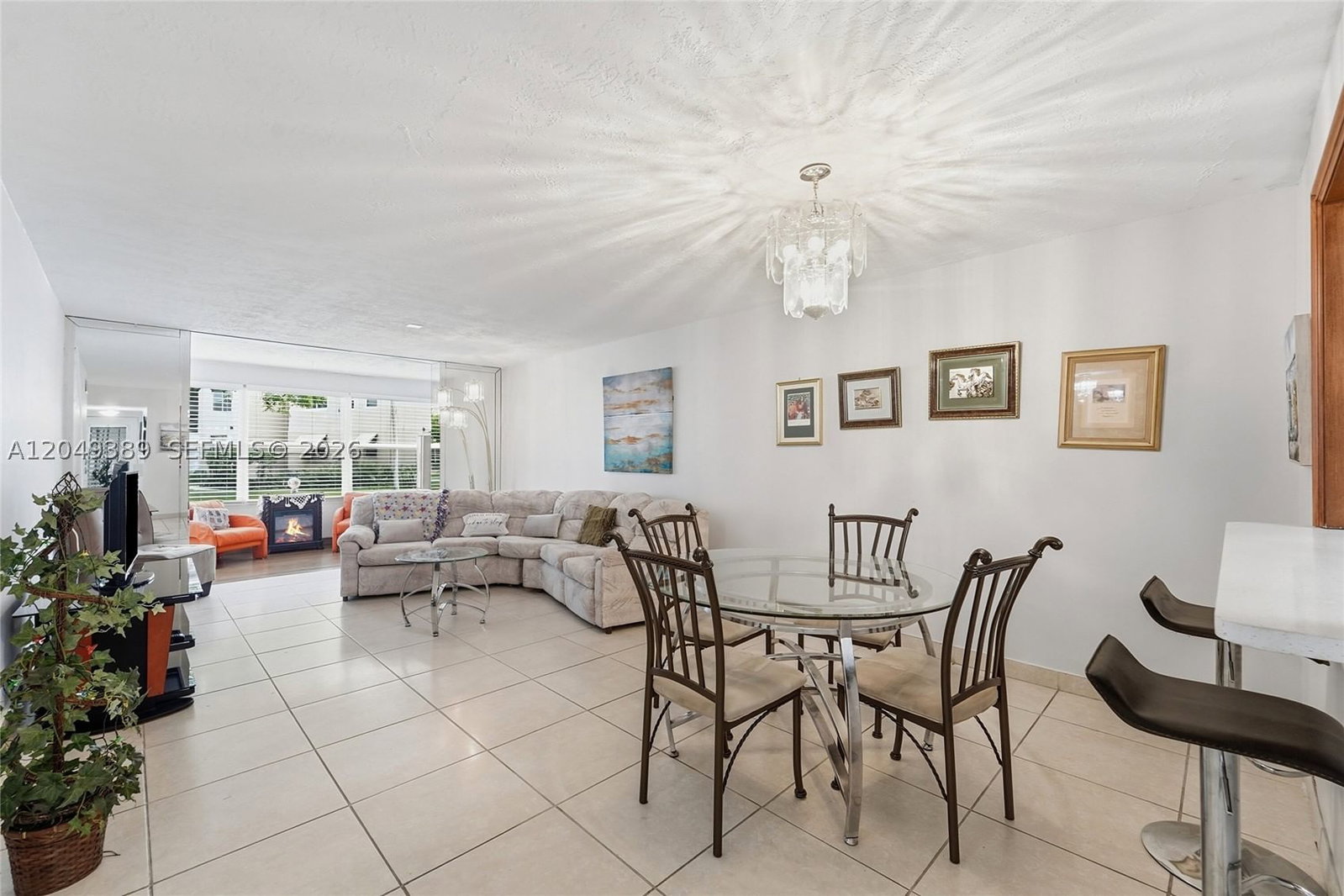 Real estate property located at 2871 Somerset Dr #103, Broward, Somerset No Eight Condo, Lauderdale Lakes, FL