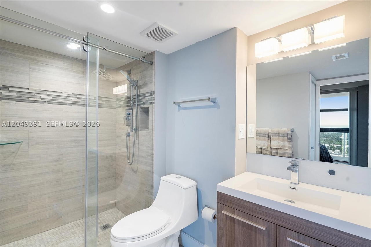 Real estate property located at 20515 Country Club Dr #2044, Miami-dade, Waterview Condo, Aventura, FL
