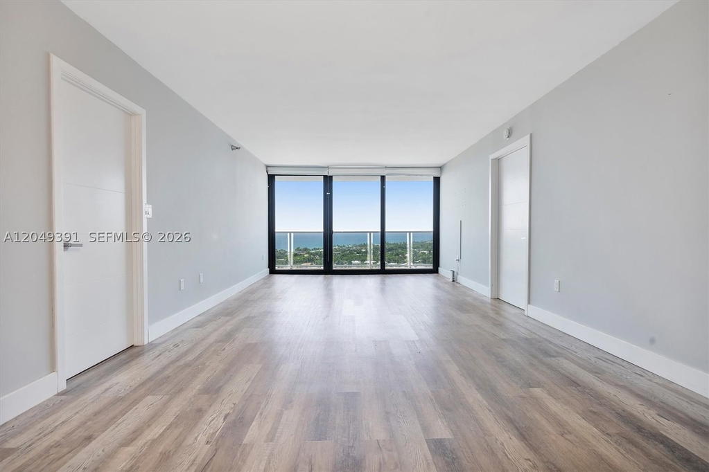 Real estate property located at 20515 Country Club Dr #2044, Miami-dade, Waterview Condo, Aventura, FL