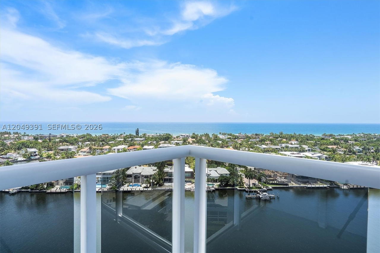 Real estate property located at 20515 Country Club Dr #2044, Miami-dade, Waterview Condo, Aventura, FL