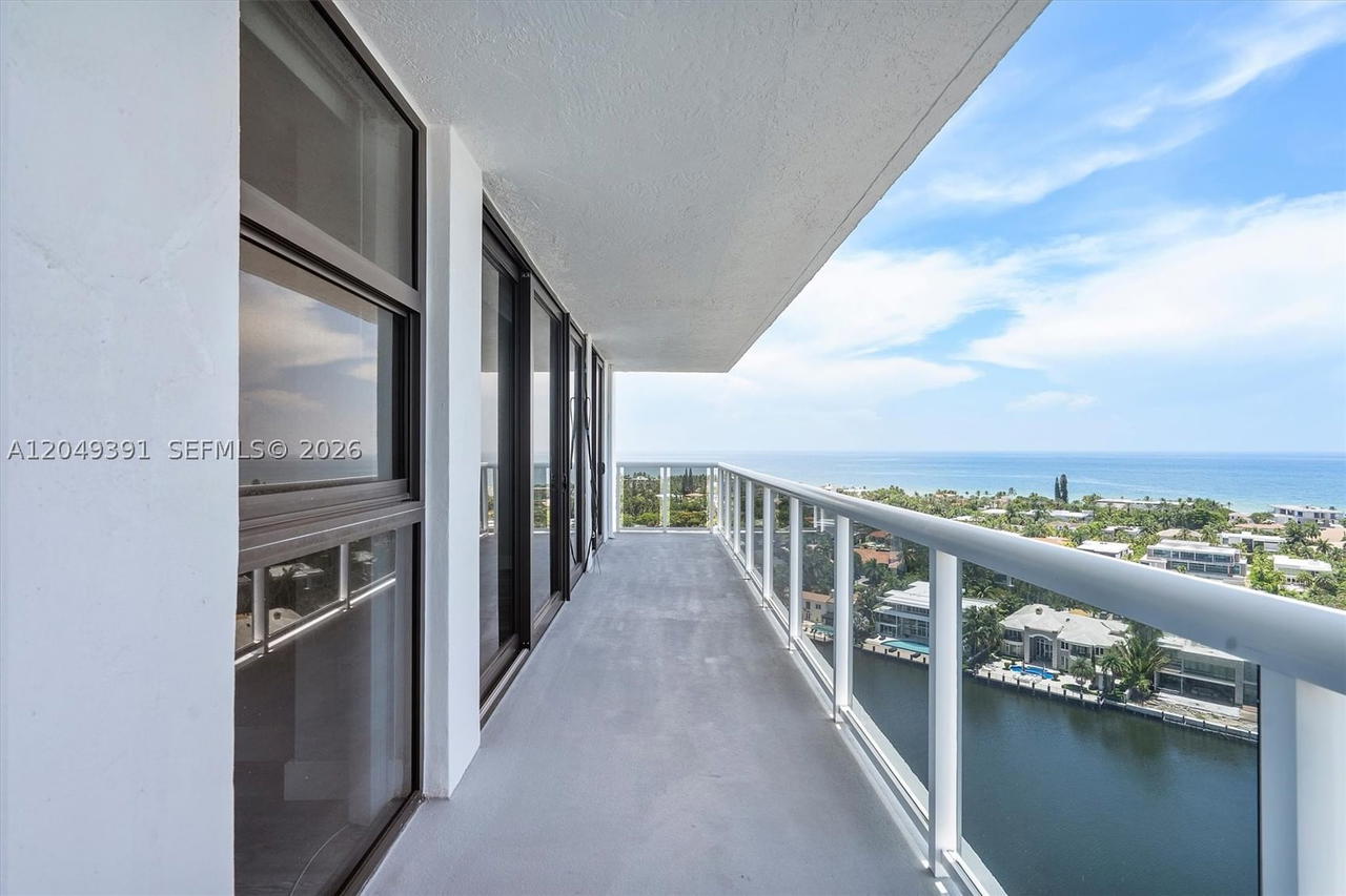 Real estate property located at 20515 Country Club Dr #2044, Miami-dade, Waterview Condo, Aventura, FL