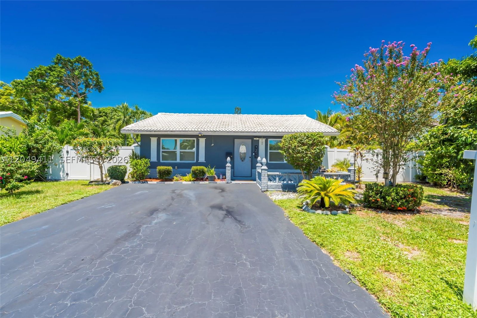 Real estate property located at 7211 76th St, Broward, Vanguard Village In The, Tamarac, FL