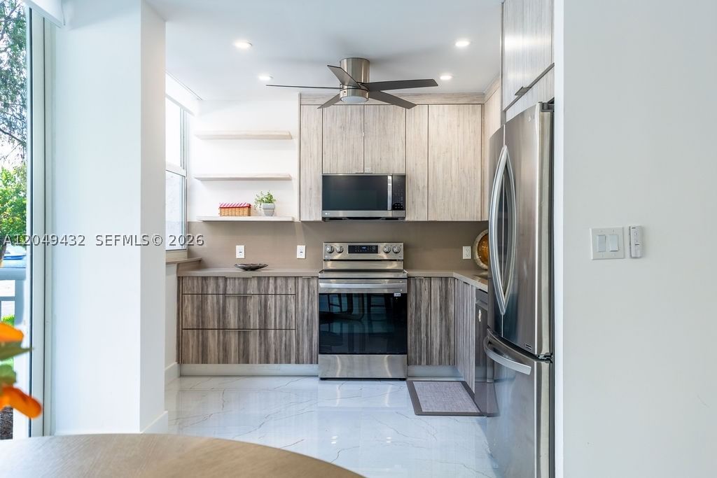 Real estate property located at 301 174th St L05, Miami-dade, Winston Towers 500 Condo, Sunny Isles Beach, FL