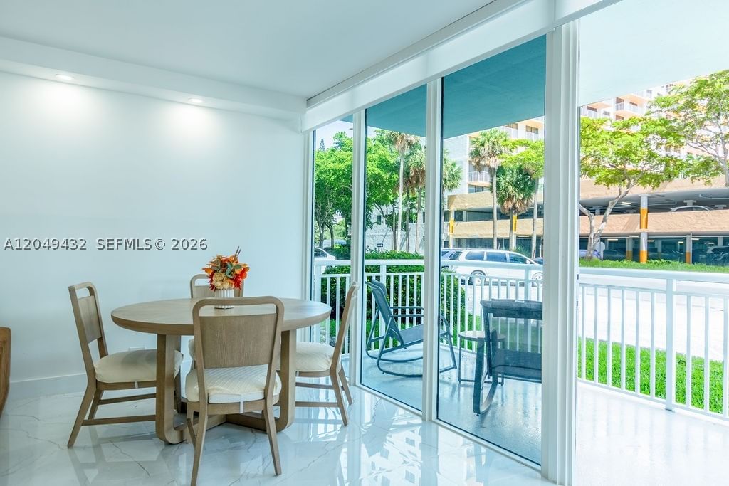Real estate property located at 301 174th St L05, Miami-dade, Winston Towers 500 Condo, Sunny Isles Beach, FL