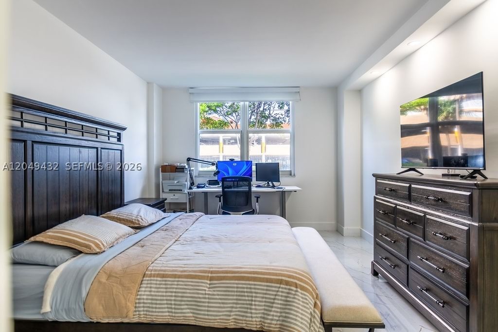 Real estate property located at 301 174th St L05, Miami-dade, Winston Towers 500 Condo, Sunny Isles Beach, FL
