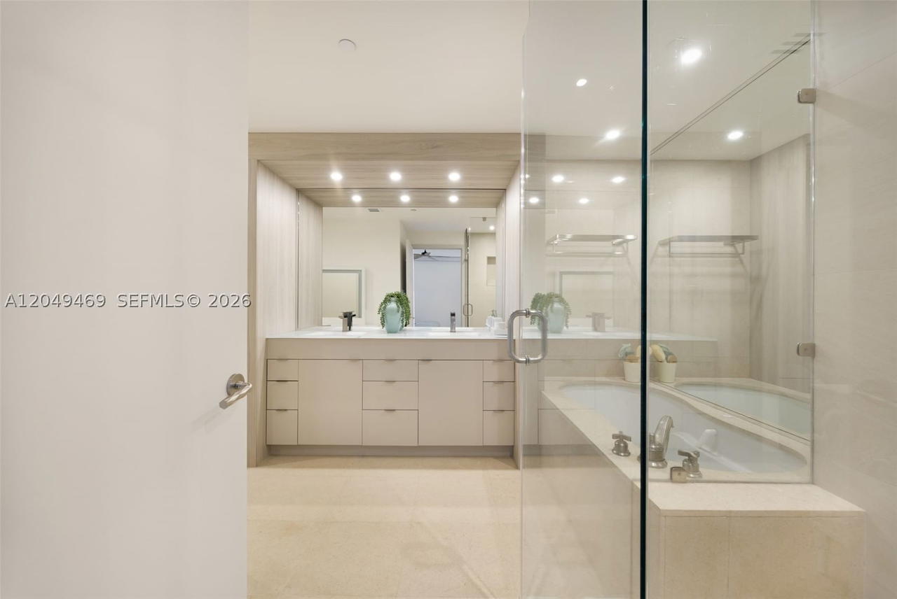 Real estate property located at 6799 Collins Ave #1402, Miami-dade, South Carillon Beach Cond, Miami Beach, FL