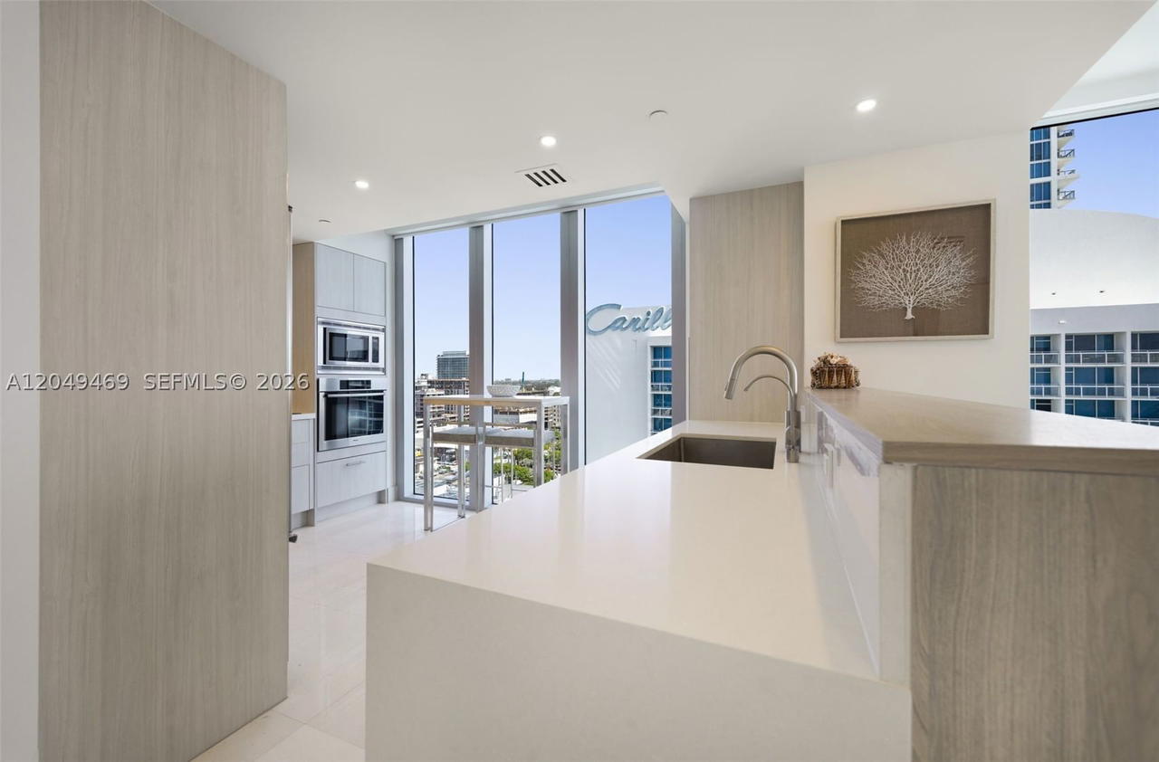 Real estate property located at 6799 Collins Ave #1402, Miami-dade, South Carillon Beach Cond, Miami Beach, FL