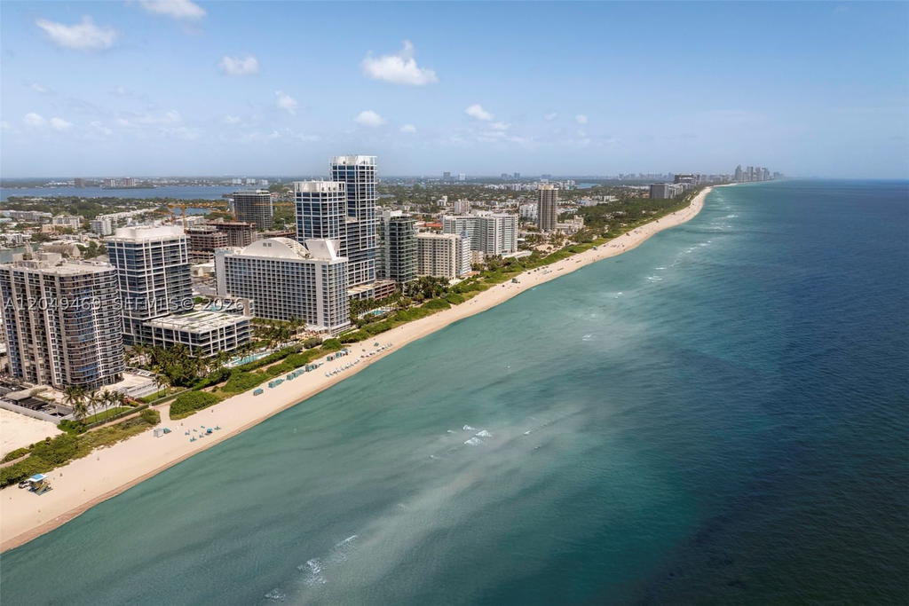 Real estate property located at 6799 Collins Ave #1402, Miami-dade, South Carillon Beach Cond, Miami Beach, FL