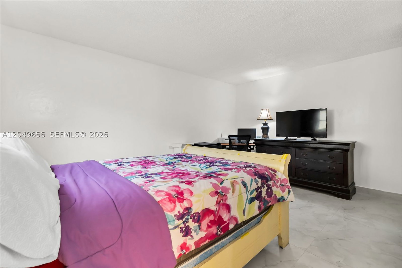 Real estate property located at 8660 149th Ave #205, Miami-dade, Lago Del Rey Condo #1, Miami, FL