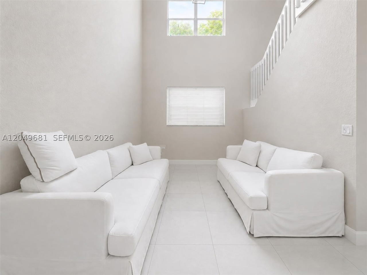 Real estate property located at 16519 67th Ter, Miami-dade, Crestview Lakes 1st Addn, Miami, FL
