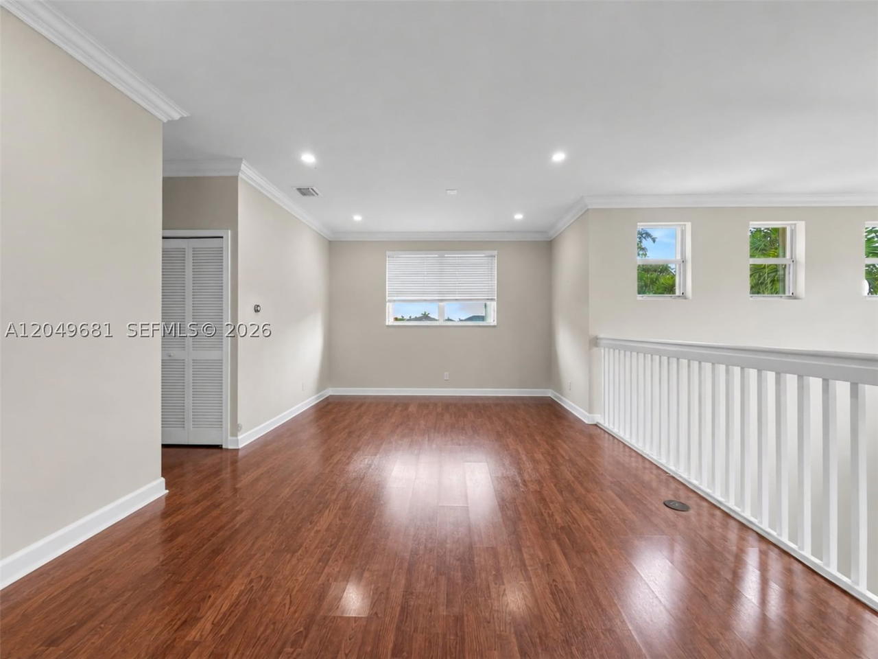 Real estate property located at 16519 67th Ter, Miami-dade, Crestview Lakes 1st Addn, Miami, FL