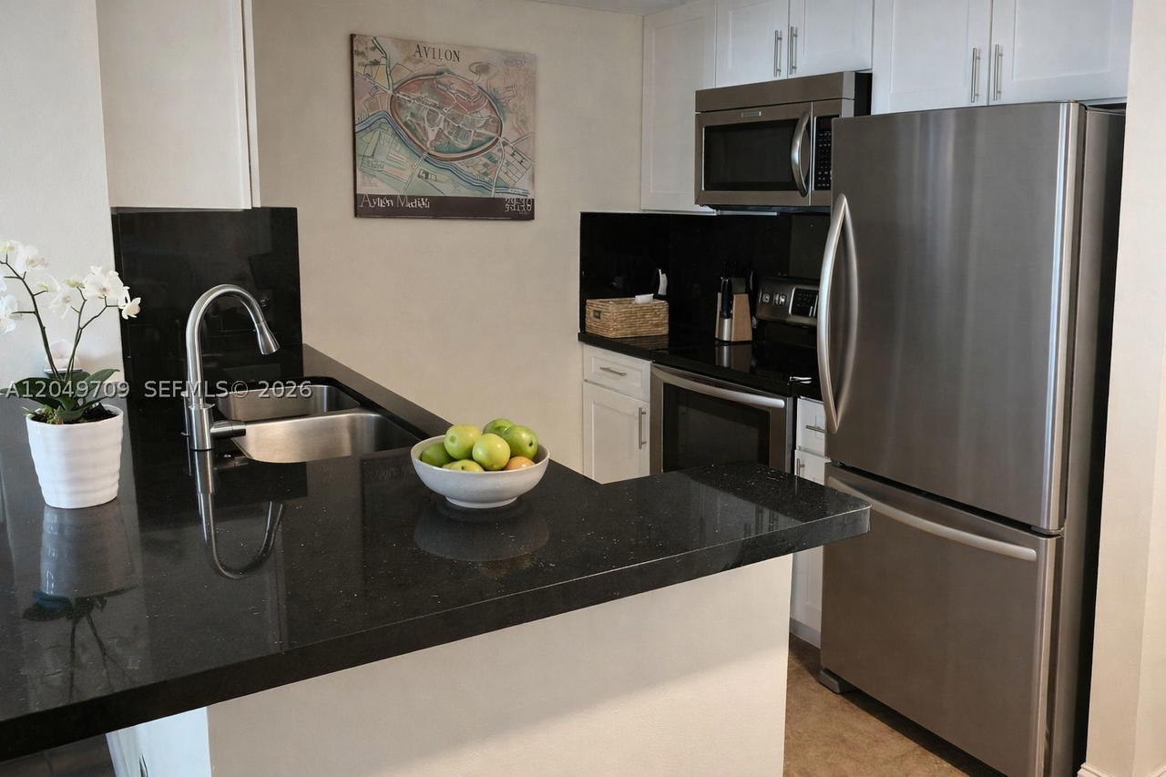 Real estate property located at 2665 37th Ave #1512, Miami-dade, Da Vinci On Douglas Condo, Miami, FL