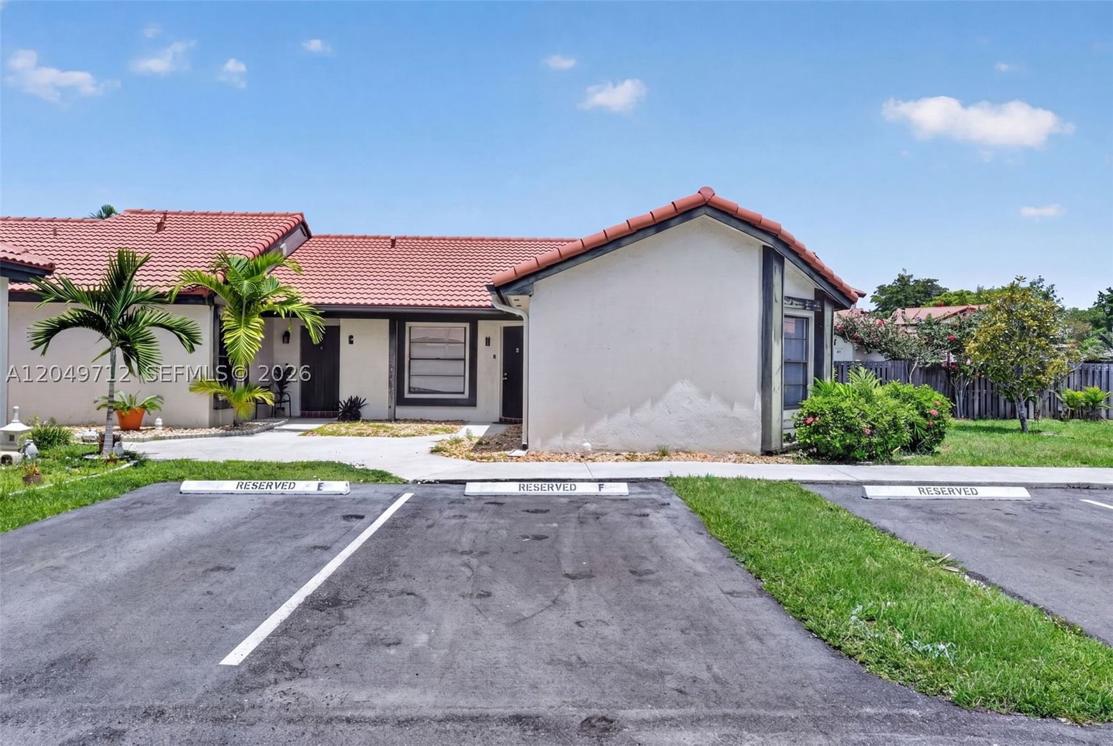 Real estate property located at 15065 49th Ln F, Miami-dade, Lakes Meadow Vilg Homes, Miami, FL