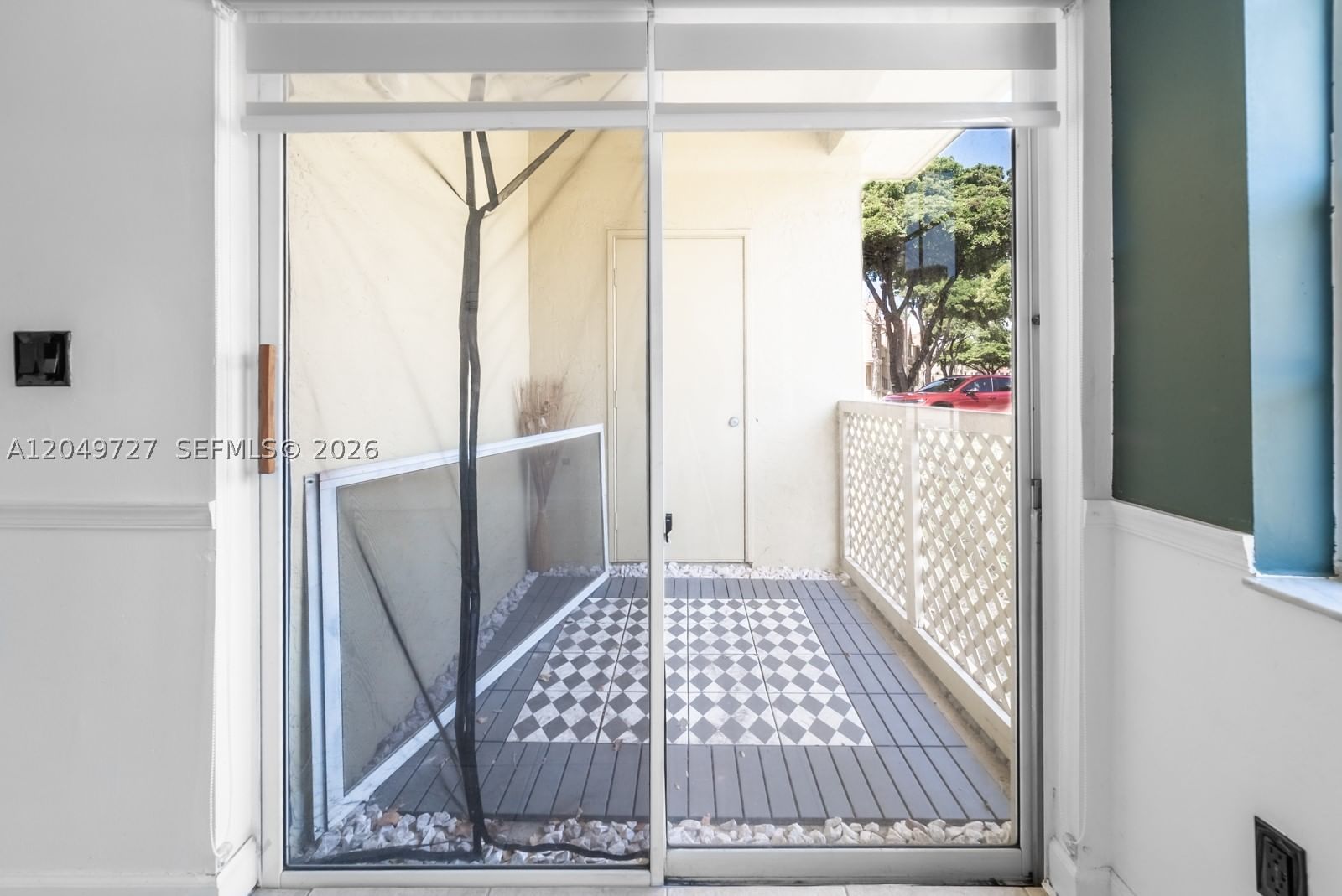 Real estate property located at 18308 68th Ave B, Miami-dade, La Hacienda Country Club, Hialeah, FL
