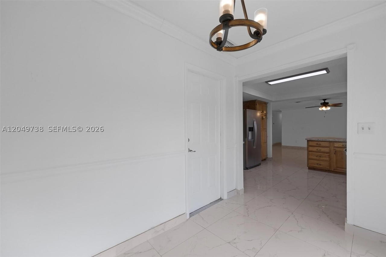 Real estate property located at 15940 283rd St, Miami-dade, Waldin Park Estates, Homestead, FL