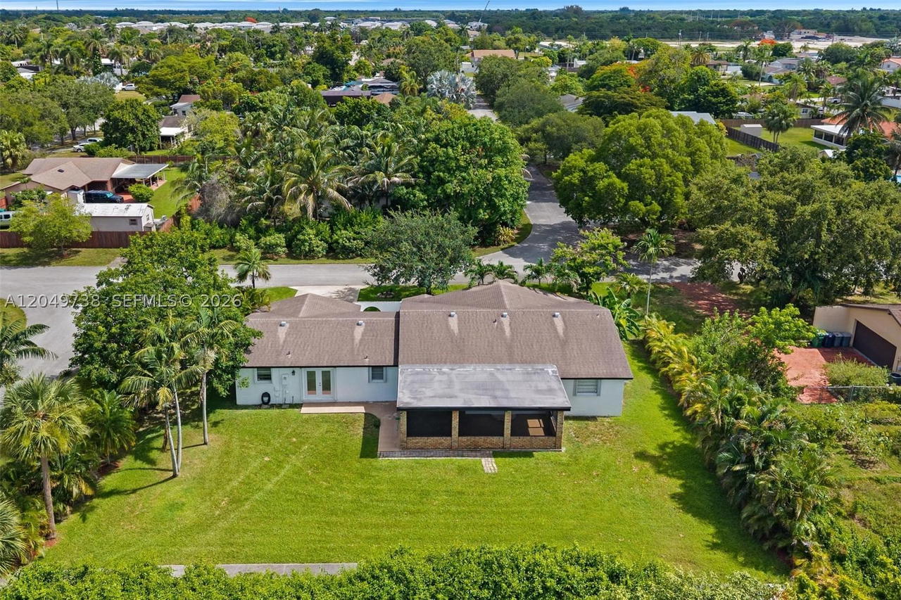 Real estate property located at 15940 283rd St, Miami-dade, Waldin Park Estates, Homestead, FL