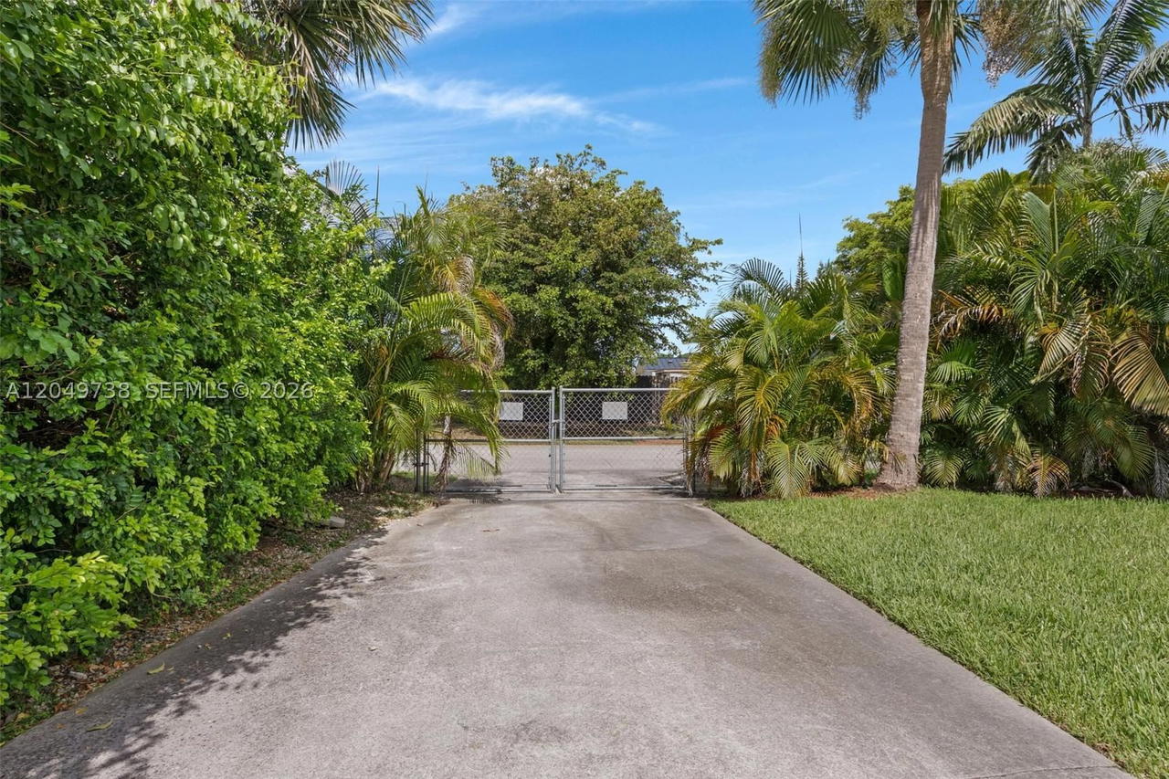 Real estate property located at 15940 283rd St, Miami-dade, Waldin Park Estates, Homestead, FL
