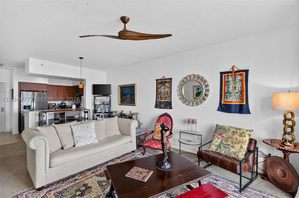 Real estate property located at 888 Douglas #806, Miami-dade, Puerta De Palmas Condo, Coral Gables, FL