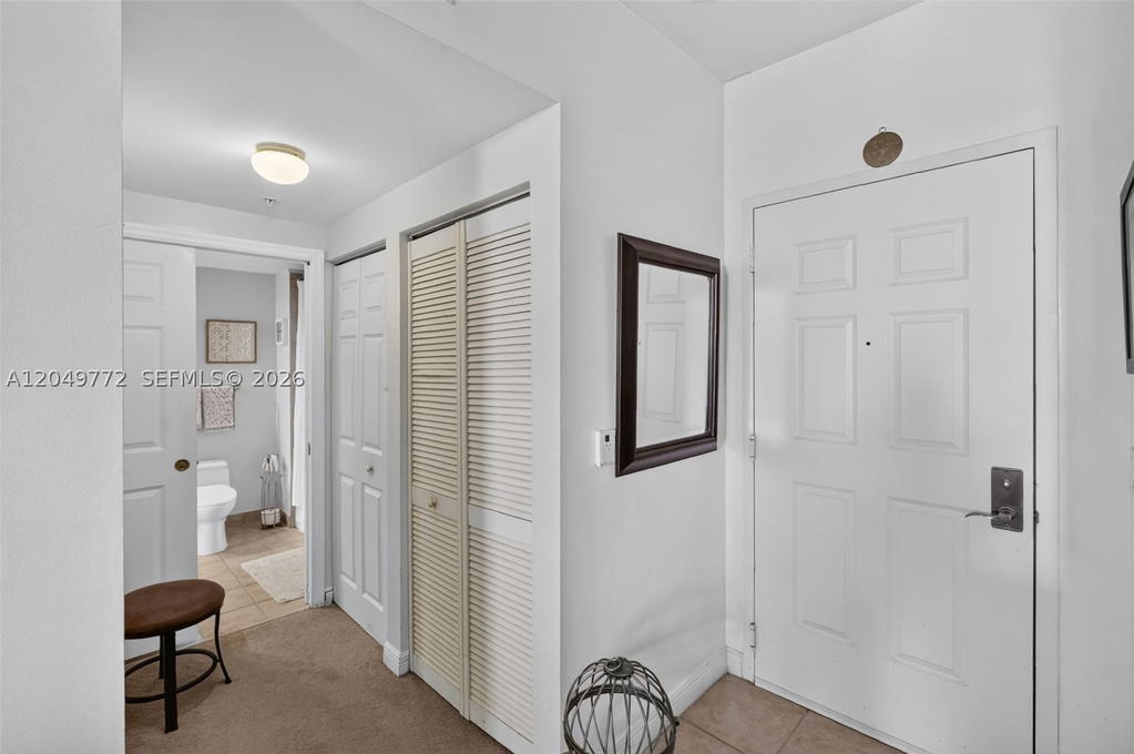 Real estate property located at 888 Douglas #806, Miami-dade, Puerta De Palmas Condo, Coral Gables, FL