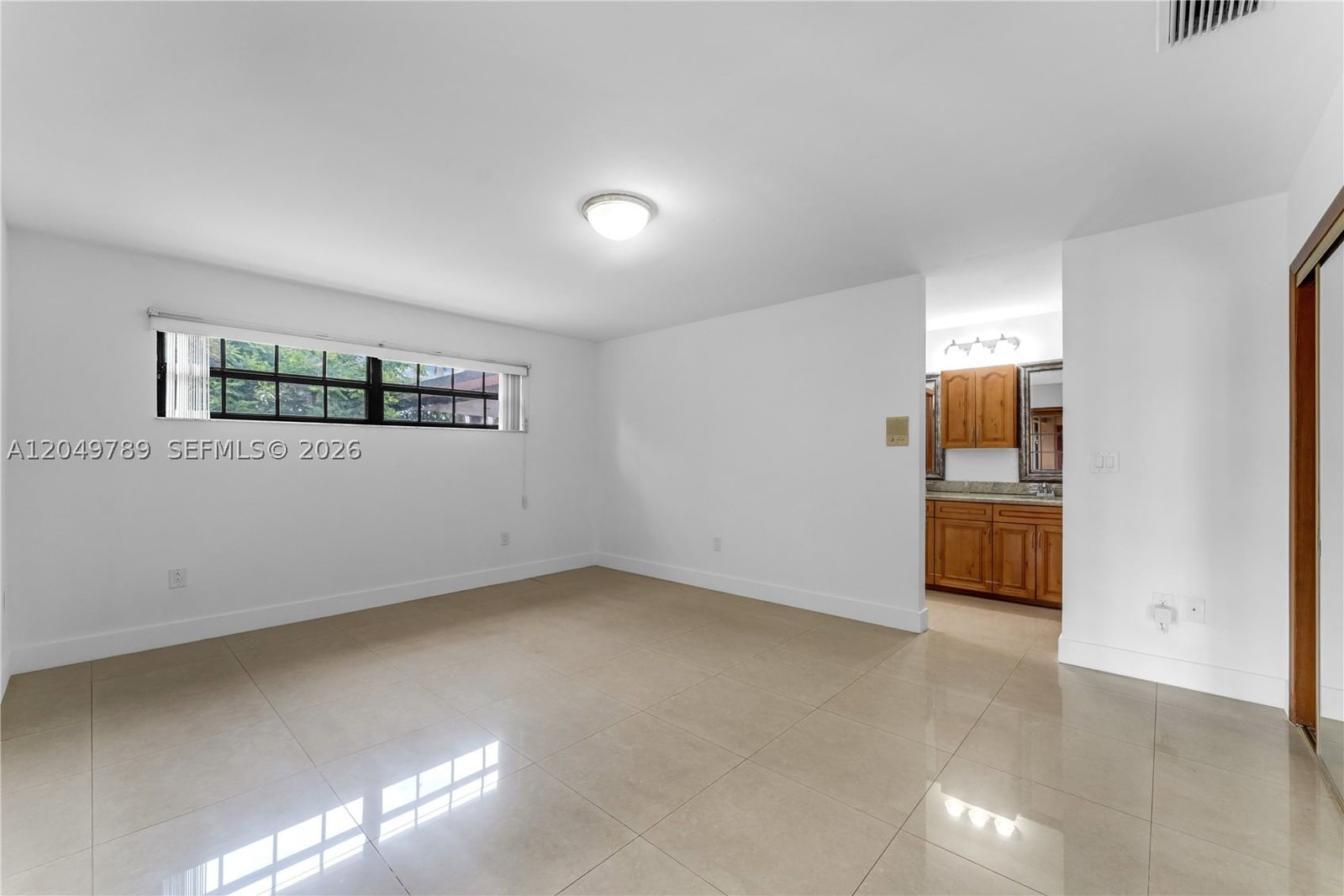 Real estate property located at 3730 136th Ct, Miami-dade, Morales Sub, Miami, FL