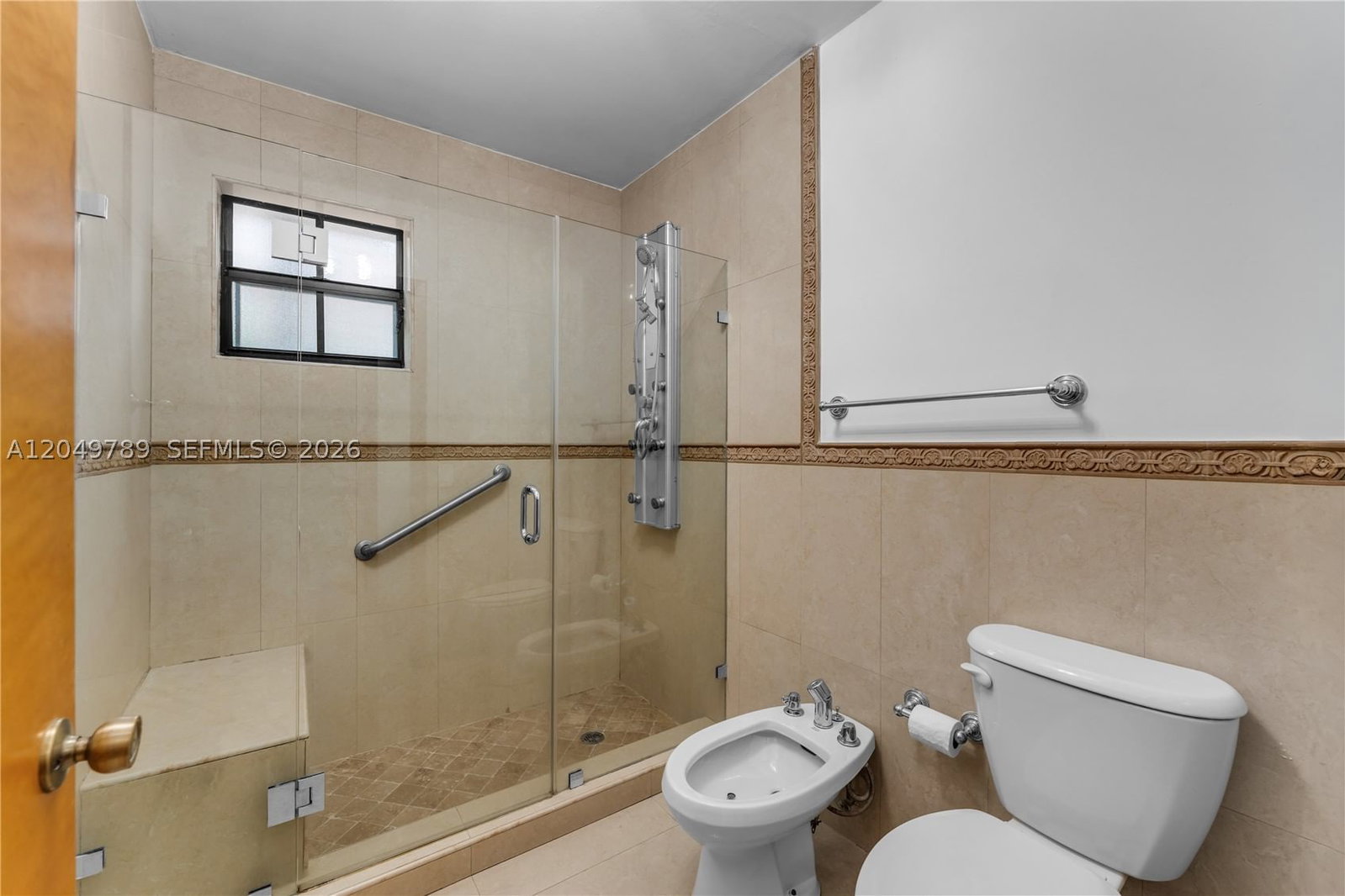 Real estate property located at 3730 136th Ct, Miami-dade, Morales Sub, Miami, FL