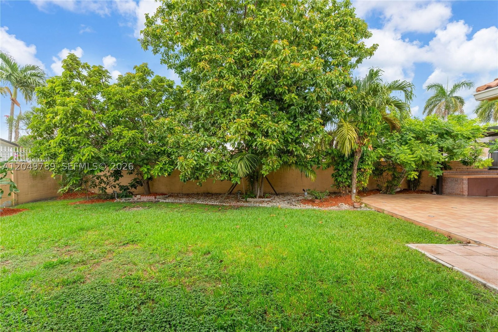 Real estate property located at 3730 136th Ct, Miami-dade, Morales Sub, Miami, FL