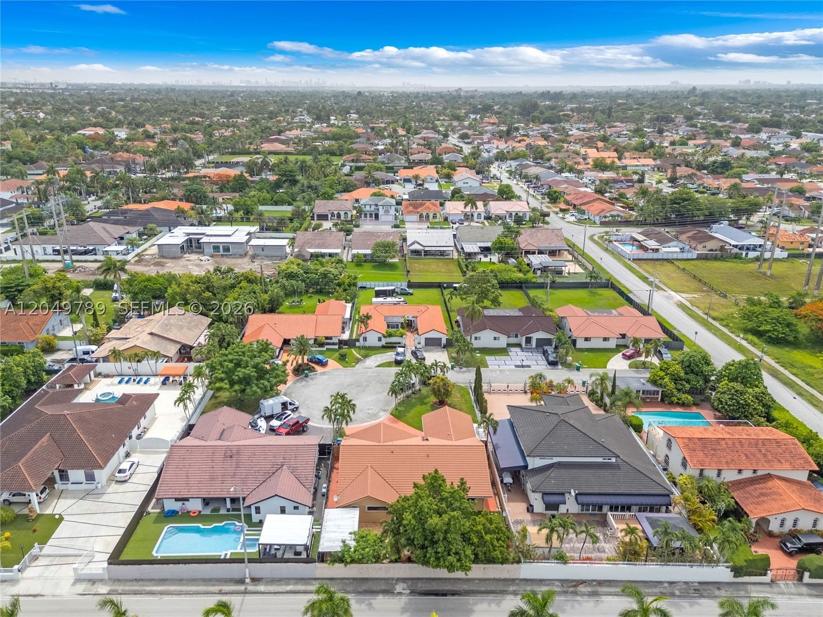 Real estate property located at 3730 136th Ct, Miami-dade, Morales Sub, Miami, FL