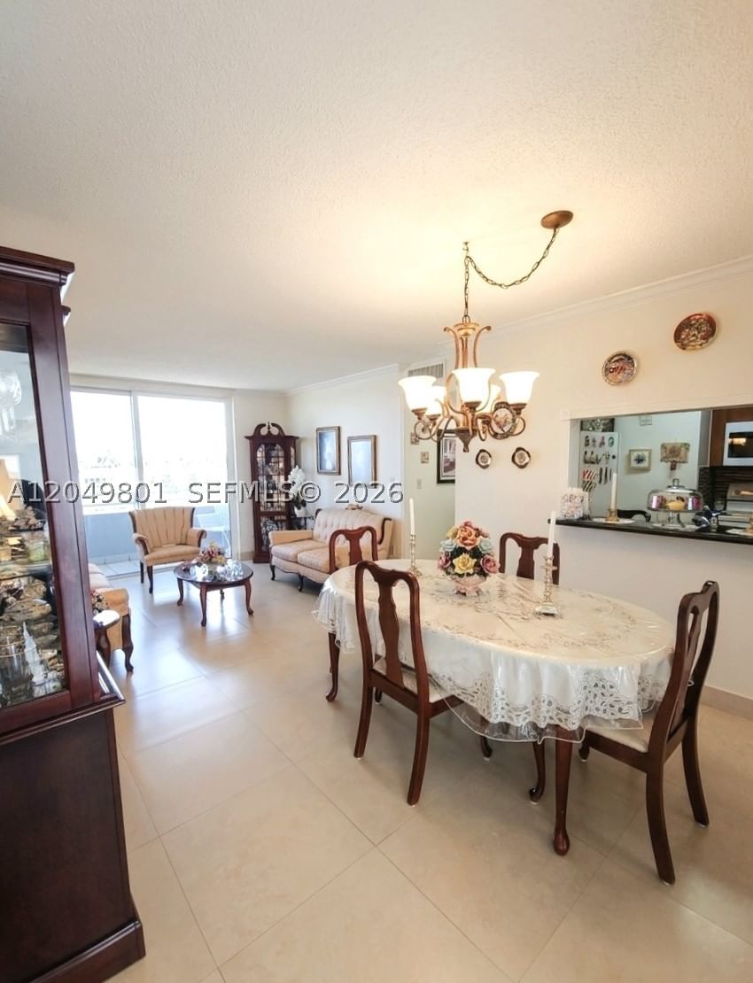 Real estate property located at 11715 18th St #506, Miami-dade, Florida 2001 Condo, Miami, FL