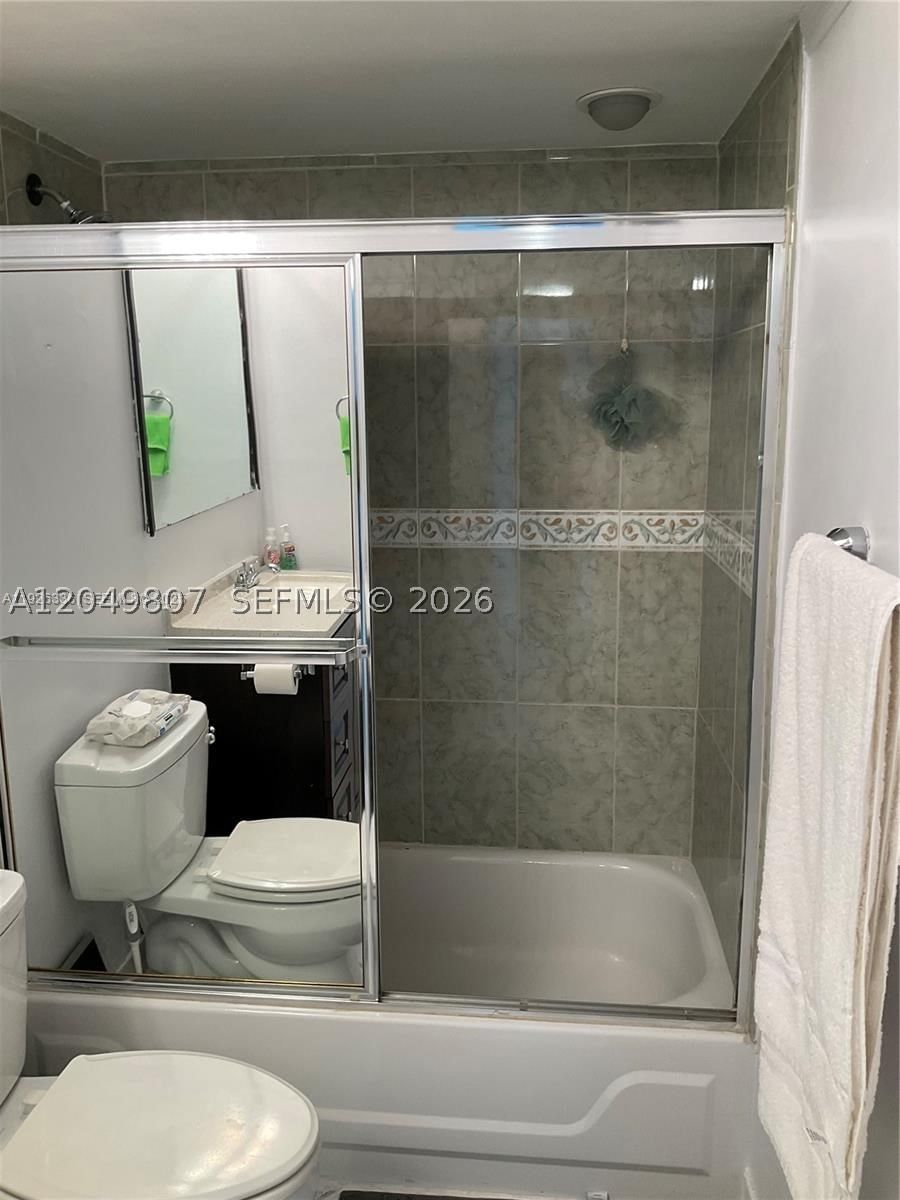 Real estate property located at 9201 Sunrise Lakes Blvd #205, Broward, Sunrise Lakes 108 Condo, Sunrise, FL