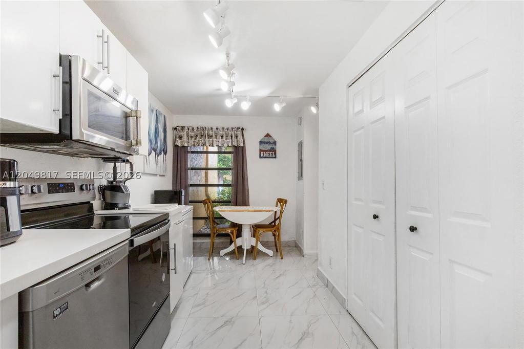 Real estate property located at 1580 93rd Ave #300, Broward, Westview Condominium No F, Pembroke Pines, FL