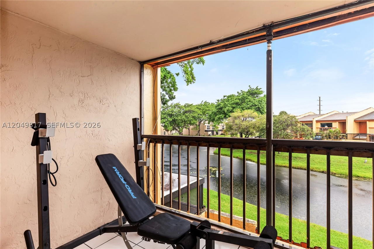 Real estate property located at 1580 93rd Ave #300, Broward, Westview Condominium No F, Pembroke Pines, FL