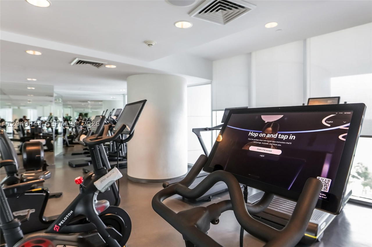 Real estate property located at 17001 Collins Ave #1401, Miami-dade, Jade Beach Condo, Sunny Isles Beach, FL