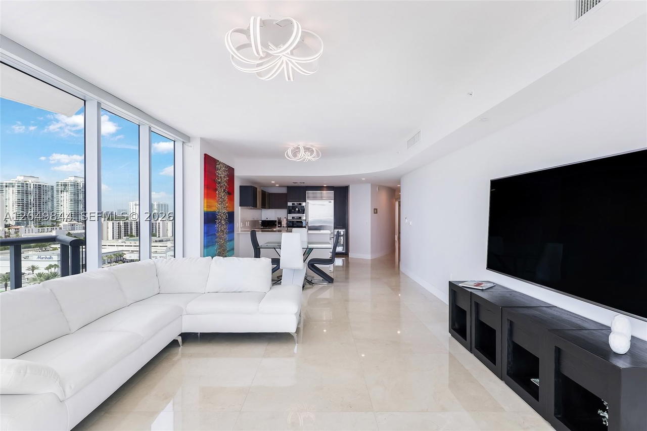 Real estate property located at 17001 Collins Ave #1401, Miami-dade, Jade Beach Condo, Sunny Isles Beach, FL
