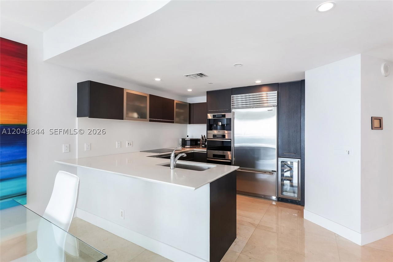 Real estate property located at 17001 Collins Ave #1401, Miami-dade, Jade Beach Condo, Sunny Isles Beach, FL