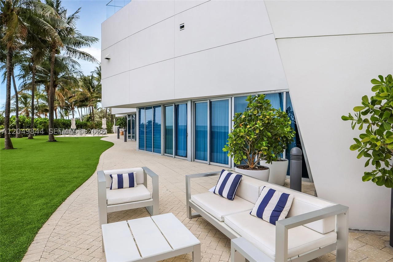 Real estate property located at 17001 Collins Ave #1401, Miami-dade, Jade Beach Condo, Sunny Isles Beach, FL