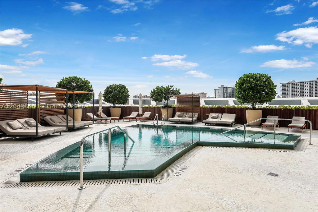 Real estate property located at 17001 Collins Ave #1401, Miami-dade, Jade Beach Condo, Sunny Isles Beach, FL