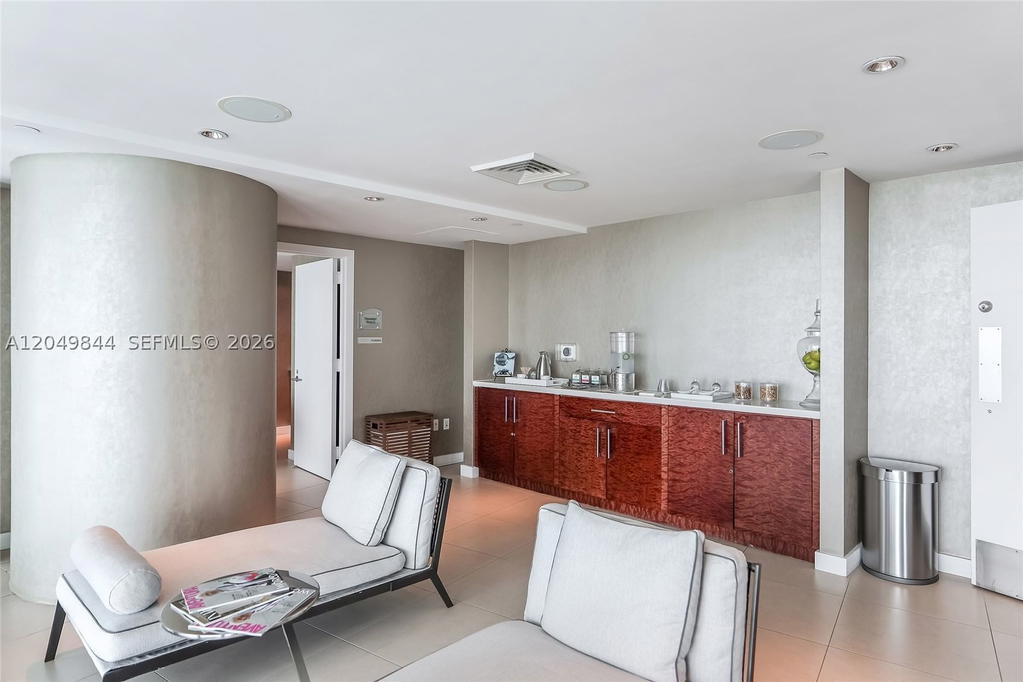 Real estate property located at 17001 Collins Ave #1401, Miami-dade, Jade Beach Condo, Sunny Isles Beach, FL