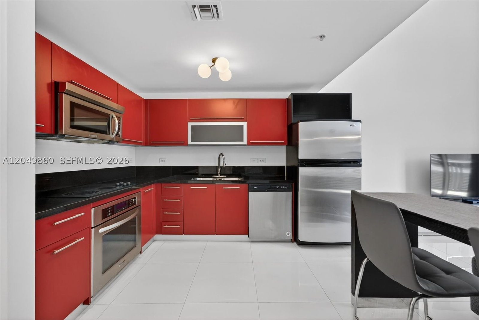 Real estate property located at 253 2nd St #424, Miami-dade, Vizcayne South Condo, Miami, FL