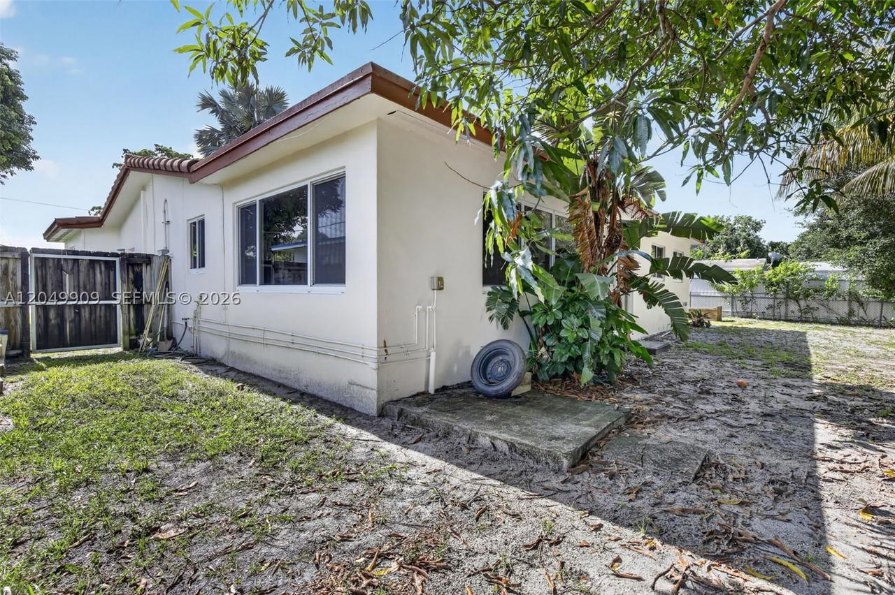 Real estate property located at 130 78th Ave, Broward, Boulevard Heights Sec 11, Pembroke Pines, FL