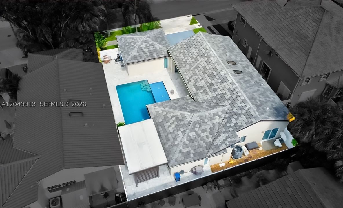 Real estate property located at 15241 89th Ave, Miami-dade, West Lakes Gardens 1st Add, Miami Lakes, FL