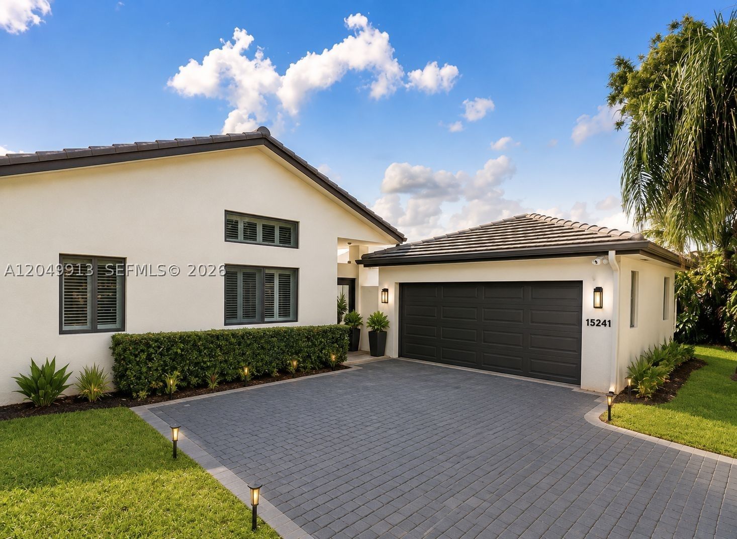 Real estate property located at 15241 89th Ave, Miami-dade, West Lakes Gardens 1st Add, Miami Lakes, FL
